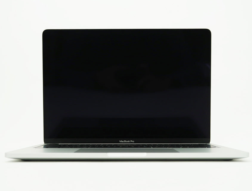 MacBook Pro 13 M2 2022 8GB/256GB(新品状態) 英語キーボード（Apple M2 8コアCPU/10コアGPU / MacOS ）